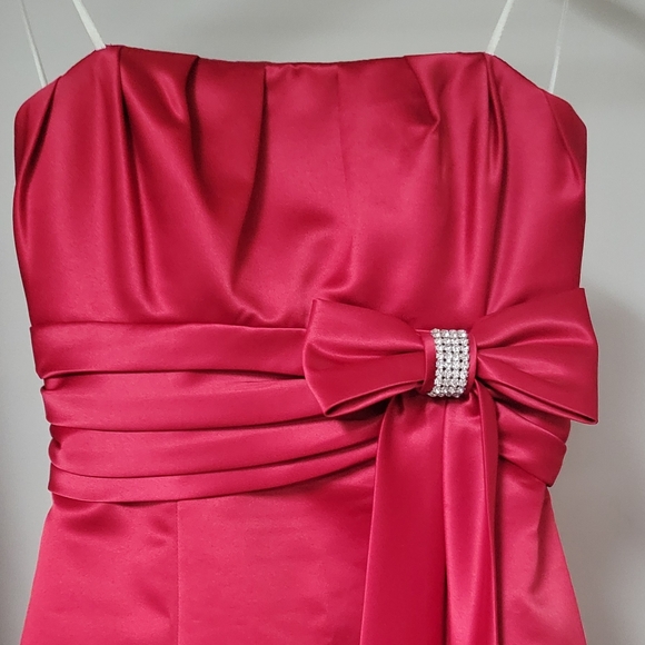 Red Prom Dress - Picture 2 of 5